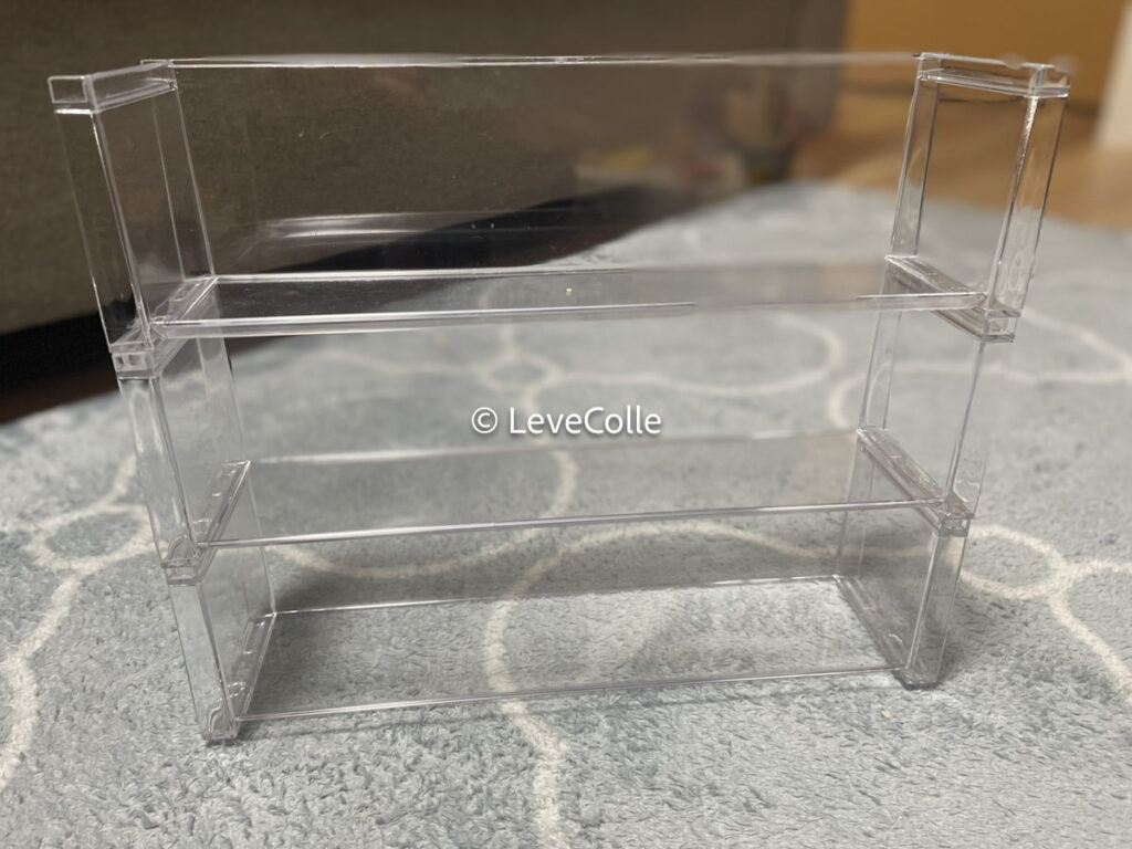 セリアフィギアケース